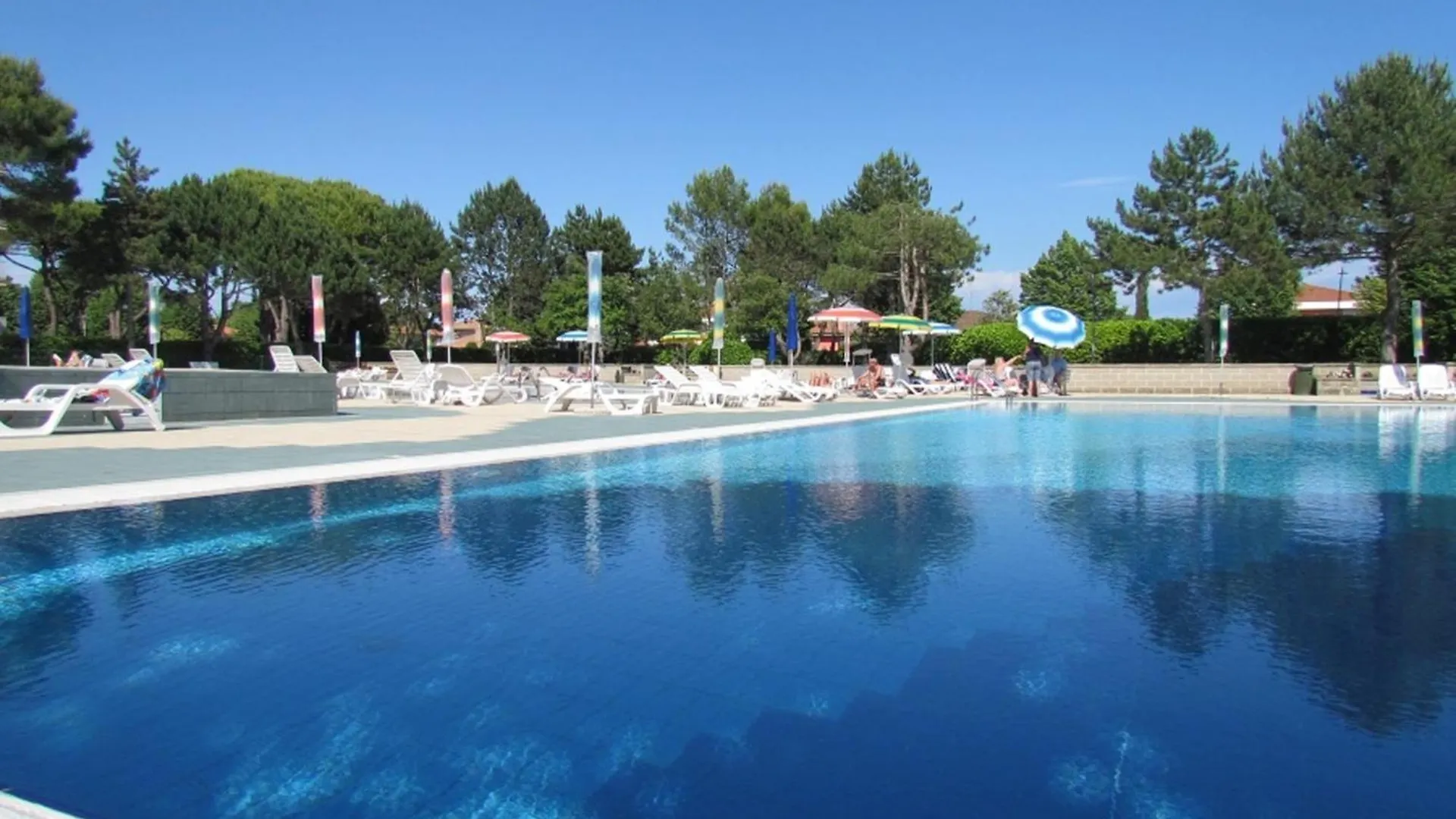 Studio With Balcony In A Residence With Pool Bibione 0*,